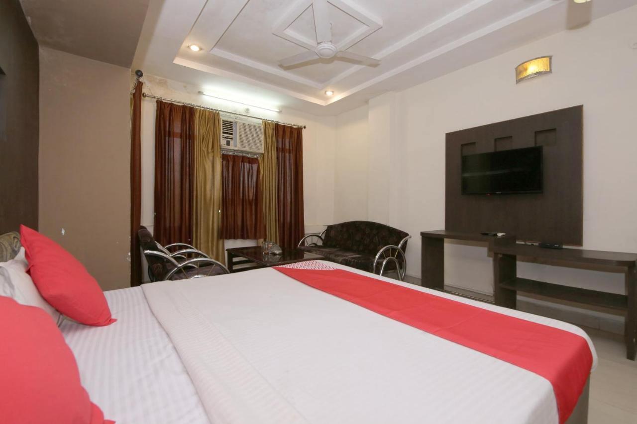 ג'אבלפור Oyo Hotel Shubhkamna מראה חיצוני תמונה