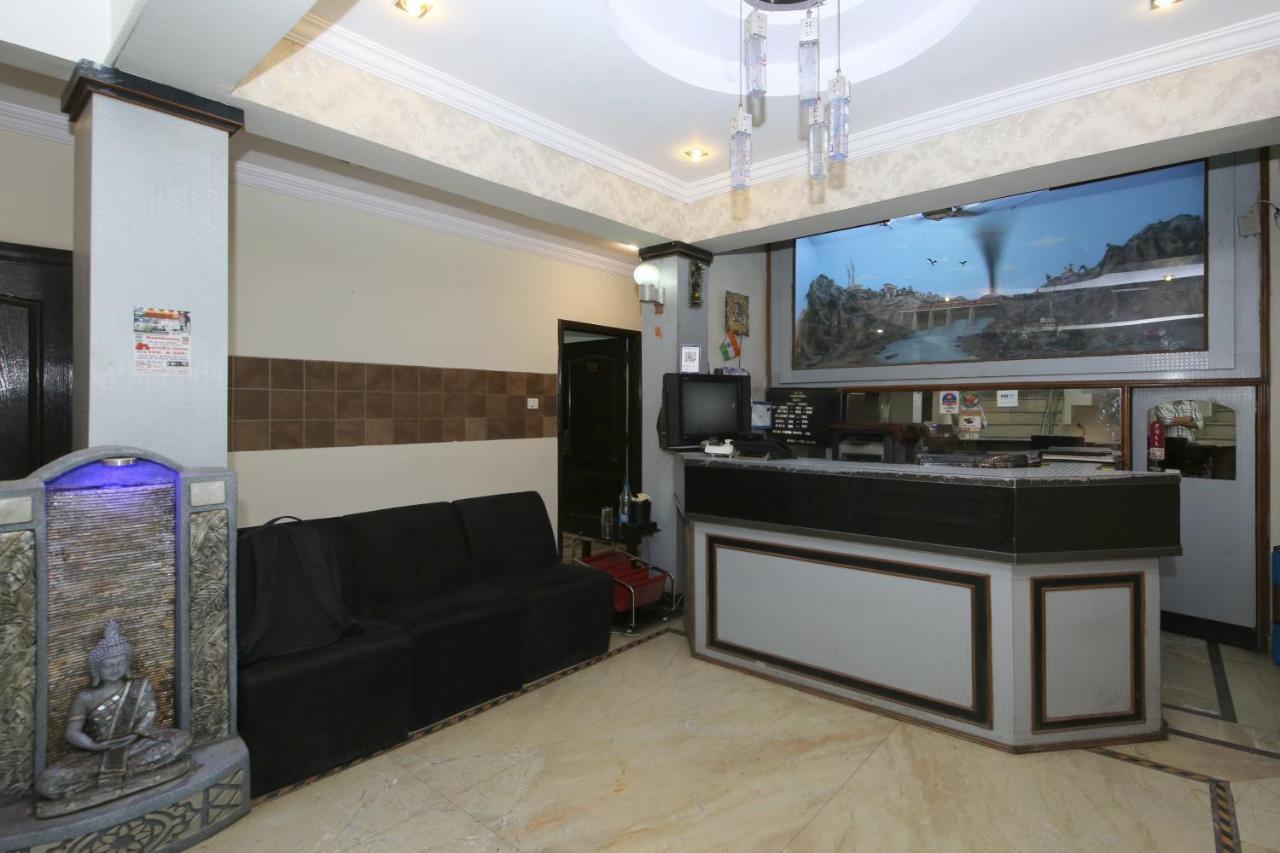 ג'אבלפור Oyo Hotel Shubhkamna מראה חיצוני תמונה