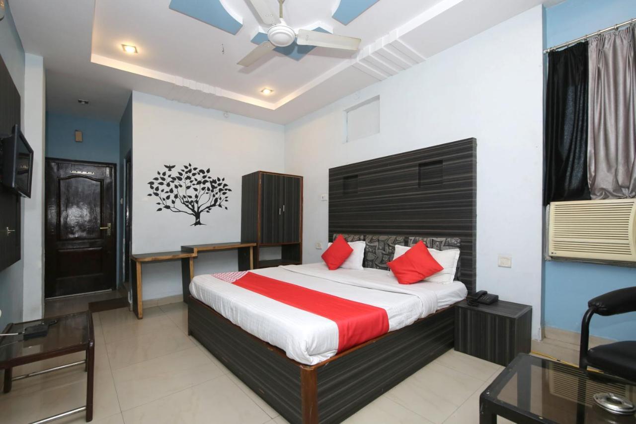 ג'אבלפור Oyo Hotel Shubhkamna מראה חיצוני תמונה