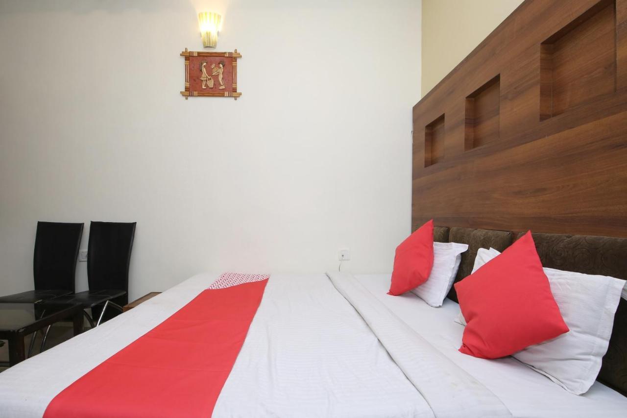 ג'אבלפור Oyo Hotel Shubhkamna מראה חיצוני תמונה